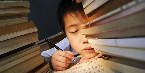 超8成中小学生睡眠时长未达标,为何中小学生的睡眠质量越来越差?-第12张图片-万福百科