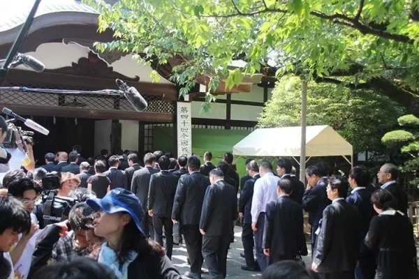 晴明神社是靖国神社吗(日本靖国神社是什么样的组织? 惨败经过神社干嘛)-第6张图片-万福百科