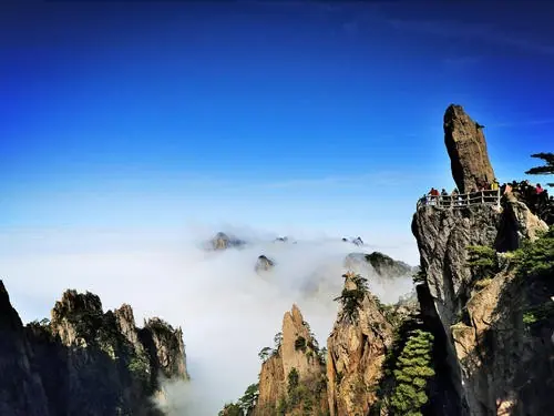 黄山门票多少钱黄山在哪里怎么去(黄山门票多少钱,黄山门票什么时候免费)-第1张图片-万福百科