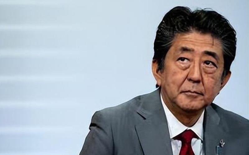 安倍晋三多少岁 安倍晋三年龄热议：日本首相的成就与挑战-第1张图片-万福百科